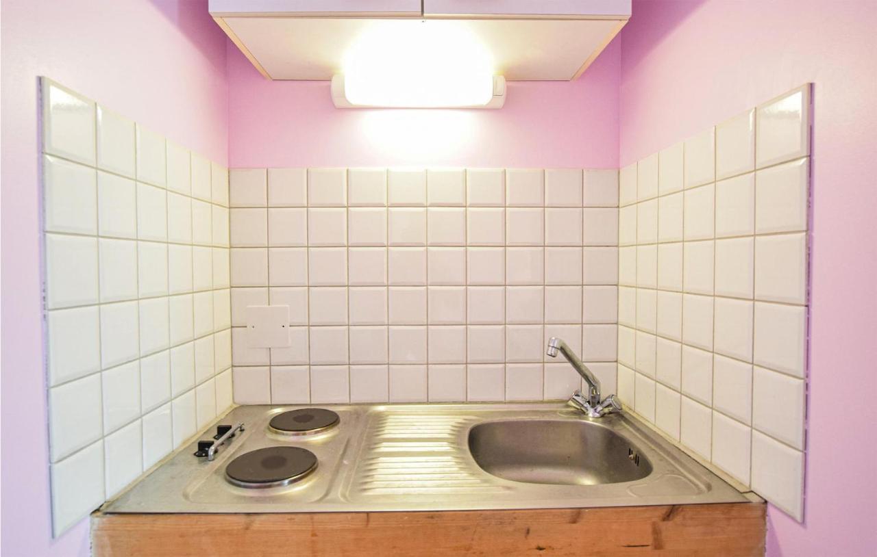 Nice Apartment In Le Mesnil-Esnard With Wifi Екстер'єр фото